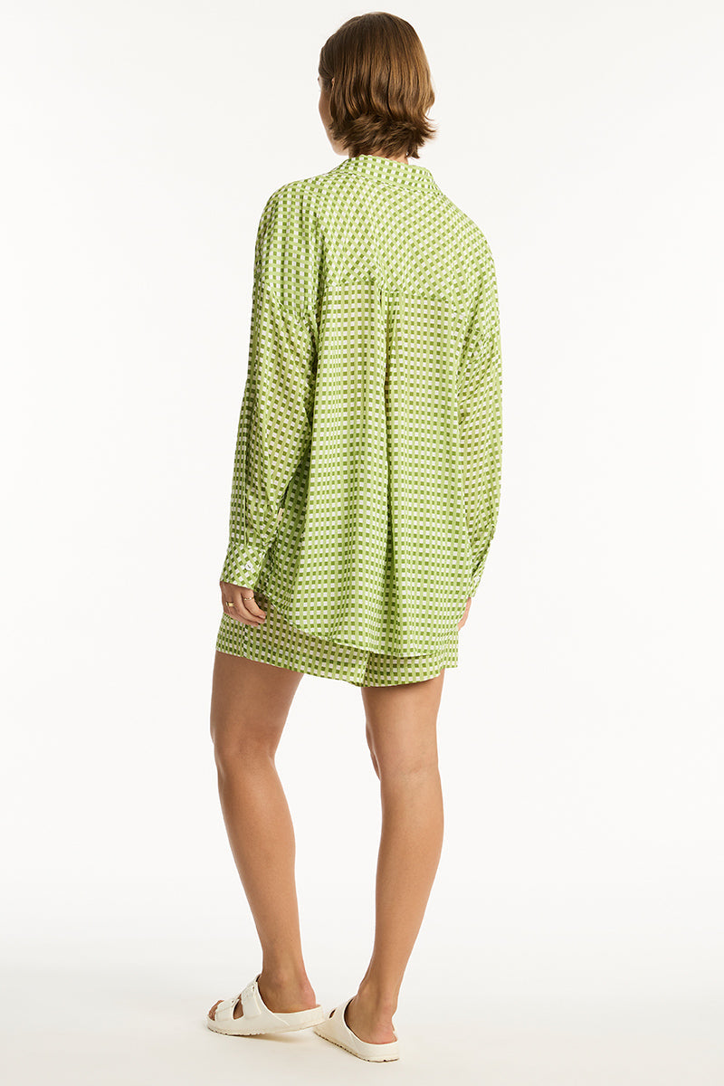 Checkmate_Beach-Shirt_Boardwalk_Short_Sea-Level-Swim-Australia_3_b7de6dac-91c5-45b1-83f5-b436bf63b2e8