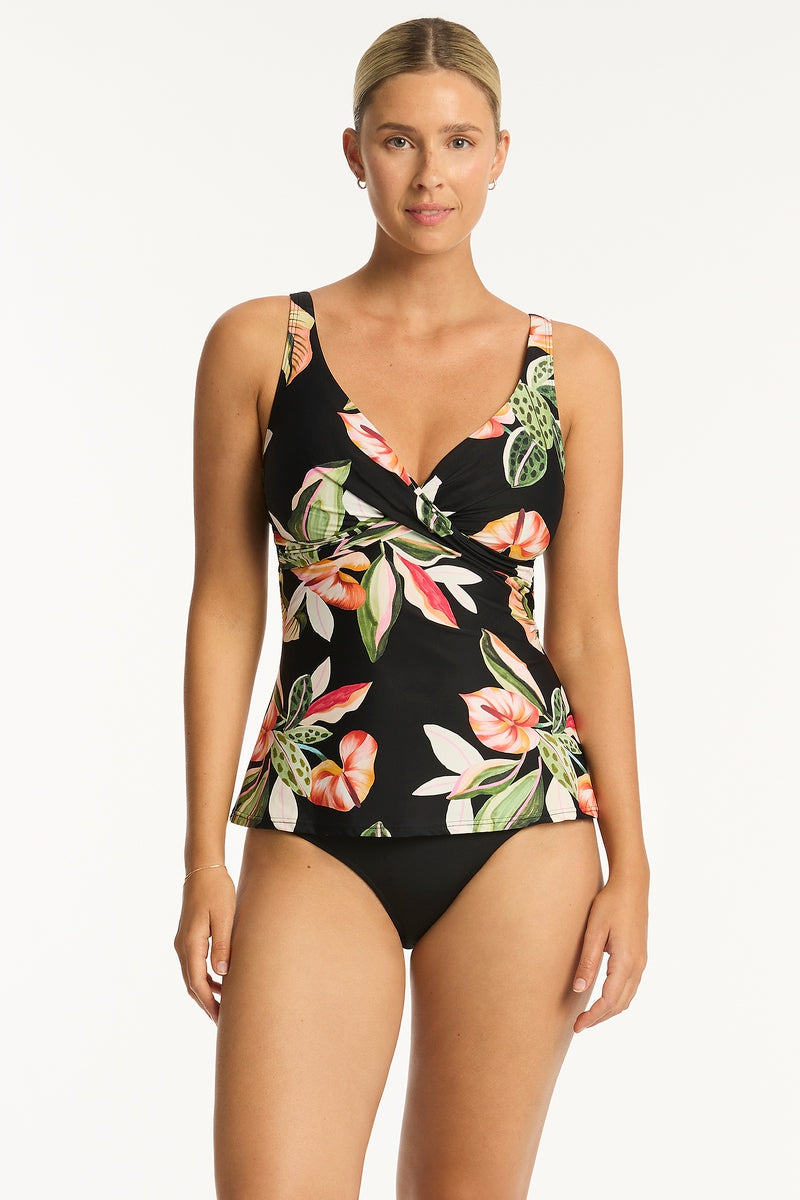 Sundown-Cross-Front-Swing-Singlet-Tankini-Swimwear-Top_Sea-Level-Swim-Australia_2_7870eb53-d9e5-4b70-9b55-f3175fb888b3