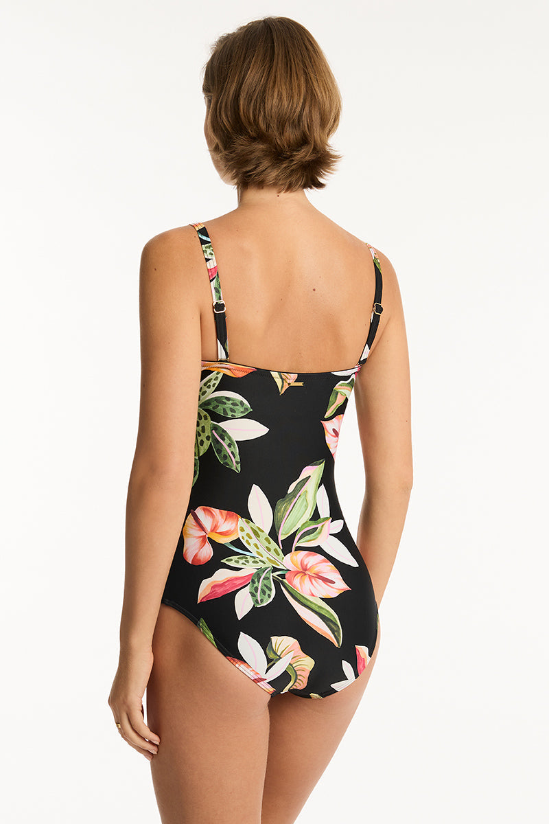 Sundown-Twist-Bandeau-One-Piece-Swimwear_Sea-Level-Swim-Australia_6_f4a1c182-7160-47cc-a5a8-5ae565e5406d