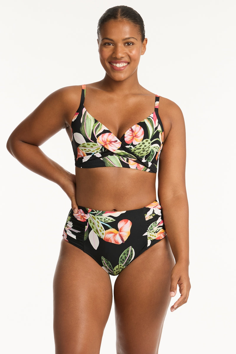 Sundown-Twist-Front-DD-E-Cup-Bra_High-Waist-Gathered-Side-Pant_Sea-Level-Swim-Australia_3_4a03f786-64e6-403f-8124-9a6ed289951a
